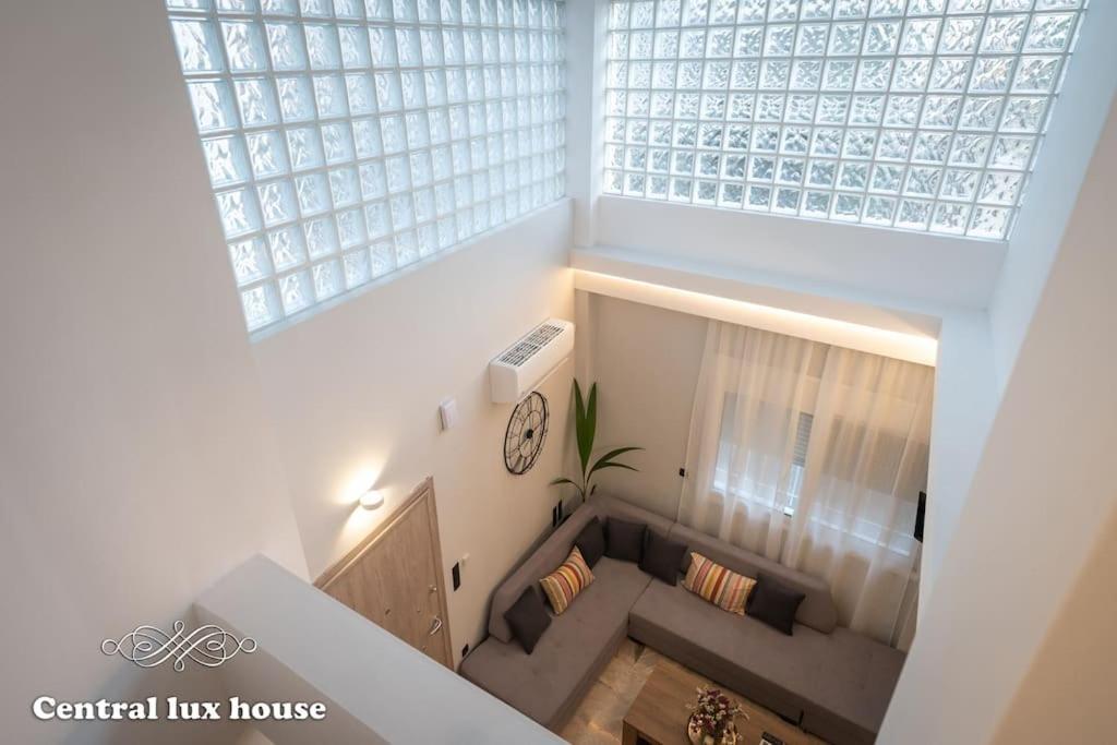 Central Lux House كالاماتا المظهر الخارجي الصورة